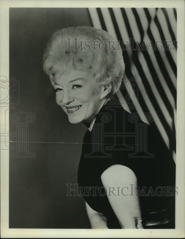 1964 Press Photo Sally Rand Narrates NBC's 'Carny' - mjp40738 - Historic Images