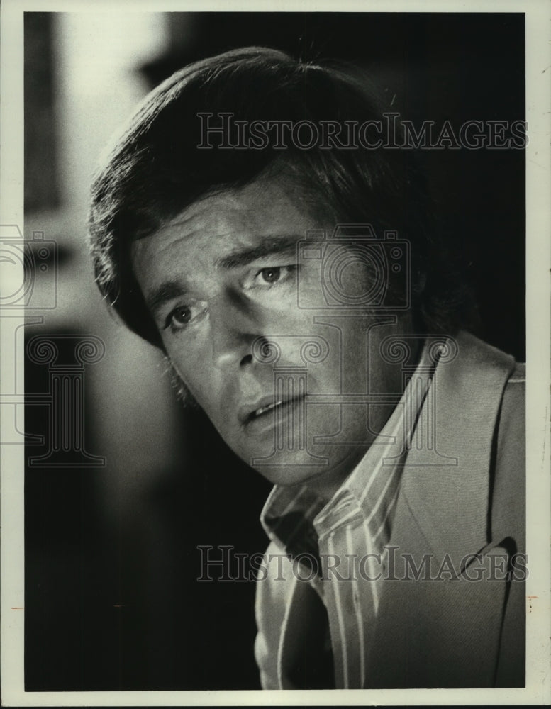1972 Press Photo Bob Wagner hosts singers on "Love! Love! Love!" on NBC-TV - Historic Images