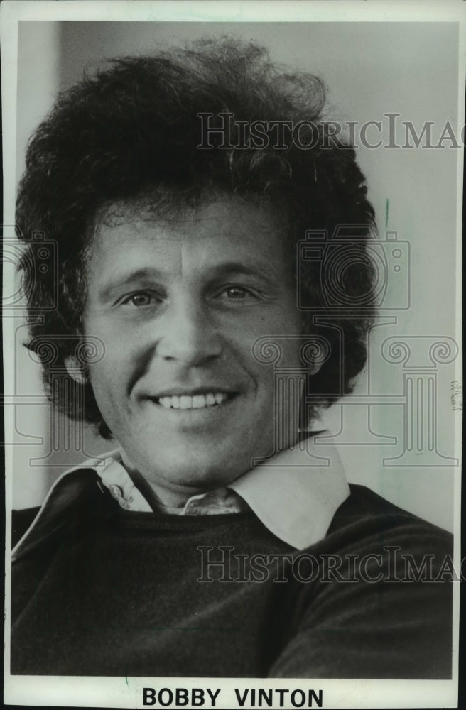 1977 Press Photo Singer Bobby Vinton, teenage idol of the '60s - mjp40782 - Historic Images