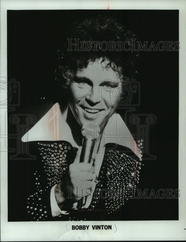 1977 Press Photo Bobby Vinton - mjp40787 - Historic Images