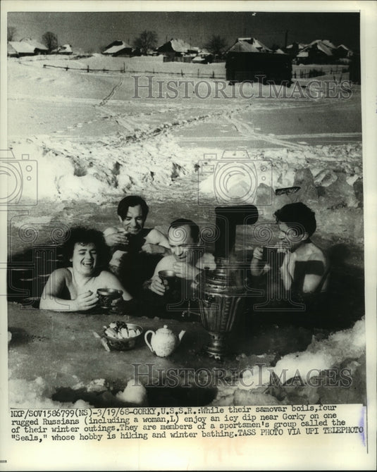 1968, Members Of The 'Seals' Enjoy Icy Dip Near Gorky In Russia - Historic Images