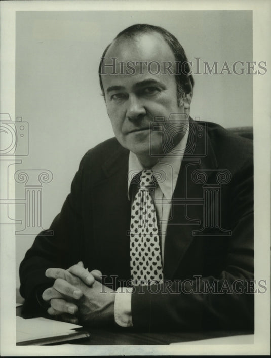 1978 Press Photo Sander Vanocur, anchor on 20/20, on ABC. - mjp40855 - Historic Images