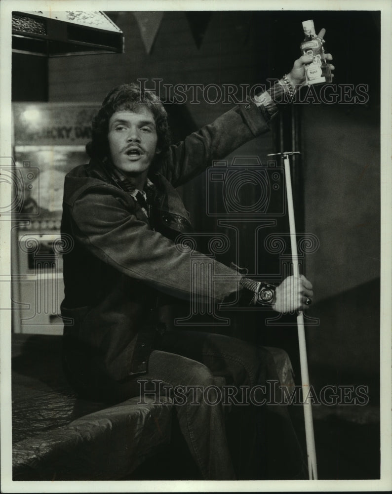 1974 Press Photo Mitch Vogel stars in "The King of the Penny Arcade" - mjp41039 - Historic Images