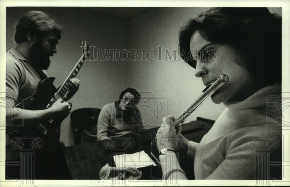 1981 Press Photo Susan Sweet & others rehearse, Wisconsin Conservatory of Music - Historic Images