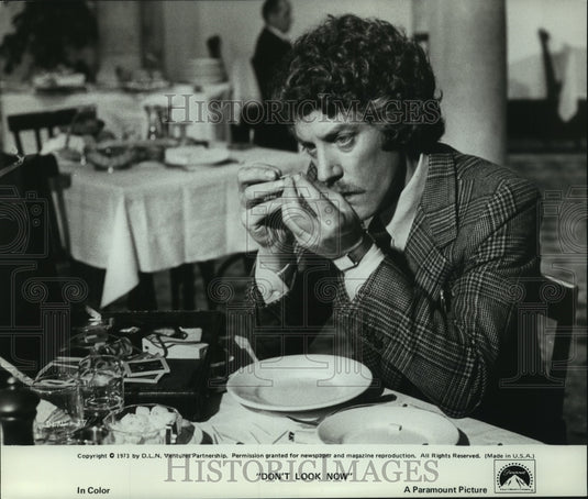 1973 Press Photo Donald Sutherland in "Don't Look Now" - mjp41159 - Historic Images