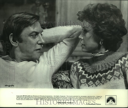 1981 Press Photo Donald Sutherland & Mary Tyler Moore in "Ordinary People" - Historic Images