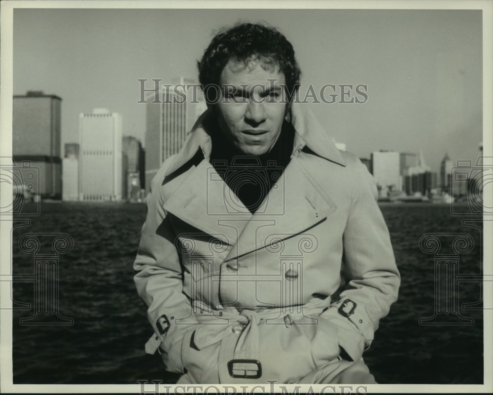 1977, Actor James Sutorius stars in the series The Andros Targets - Historic Images