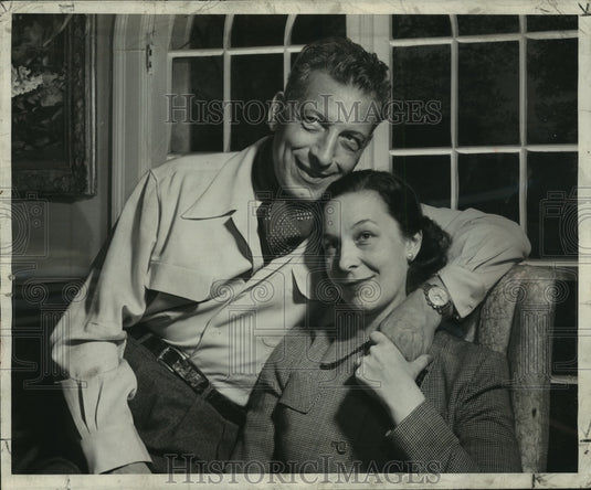 1953, "I Bonino's" Ezio Pinza With His Wife - mjp41264 - Historic Images
