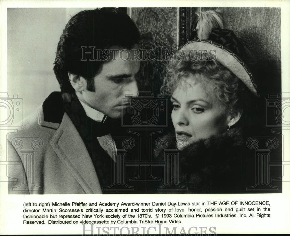 1993 Press Photo Michelle Pfeiffer and Daniel Day-Lewis, &quot;The Age of Innocence&quot; - Historic Images