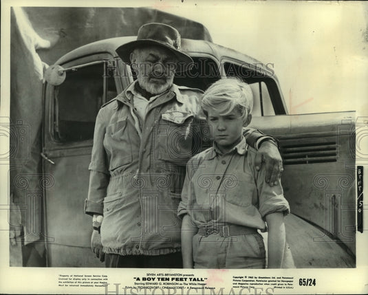 1963 Press Photo Edward Robinson acts in A Boy Ten Feet Tall movie - mjp41512 - Historic Images
