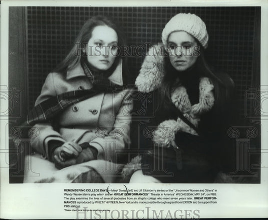 1978 Press Photo Meryl Streep and Jill Eikenberry in Uncommon Women and Others - Historic Images