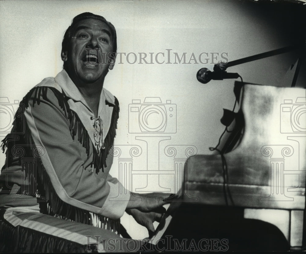1971, Buffalo Bob Smith, TV and radio personality - mjp41532 - Historic Images