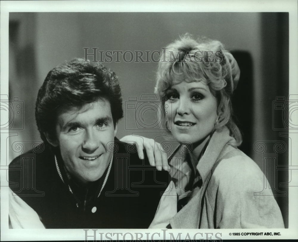 1985, Alan Thicke &amp; Joanna Kerns in &quot;Growing Pains&quot; - mjp41544 - Historic Images