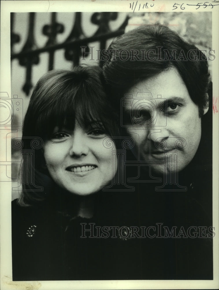 1974 Press Photo Brenda Vaccaro And Joseph Bologna Star In &#39;Honor Thy Father&#39; - Historic Images