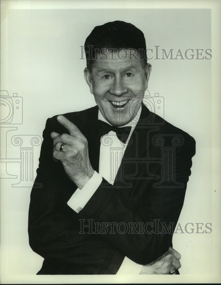 1965, Rudy Vallee to host &quot;On Broadway Tonight&quot; - mjp41788 - Historic Images