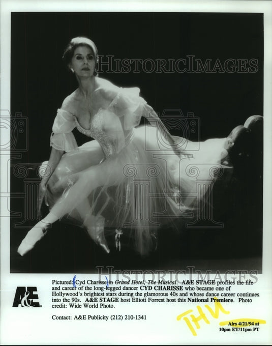 1994 Press Photo Dancer Cyd Charisse in "Grand Hotel, The Musical" - mjp41846 - Historic Images