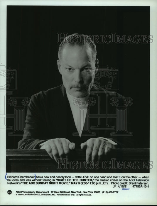 1991 Press Photo Actor Richard Chamberlain stars in "Night Of The Hunter" - Historic Images