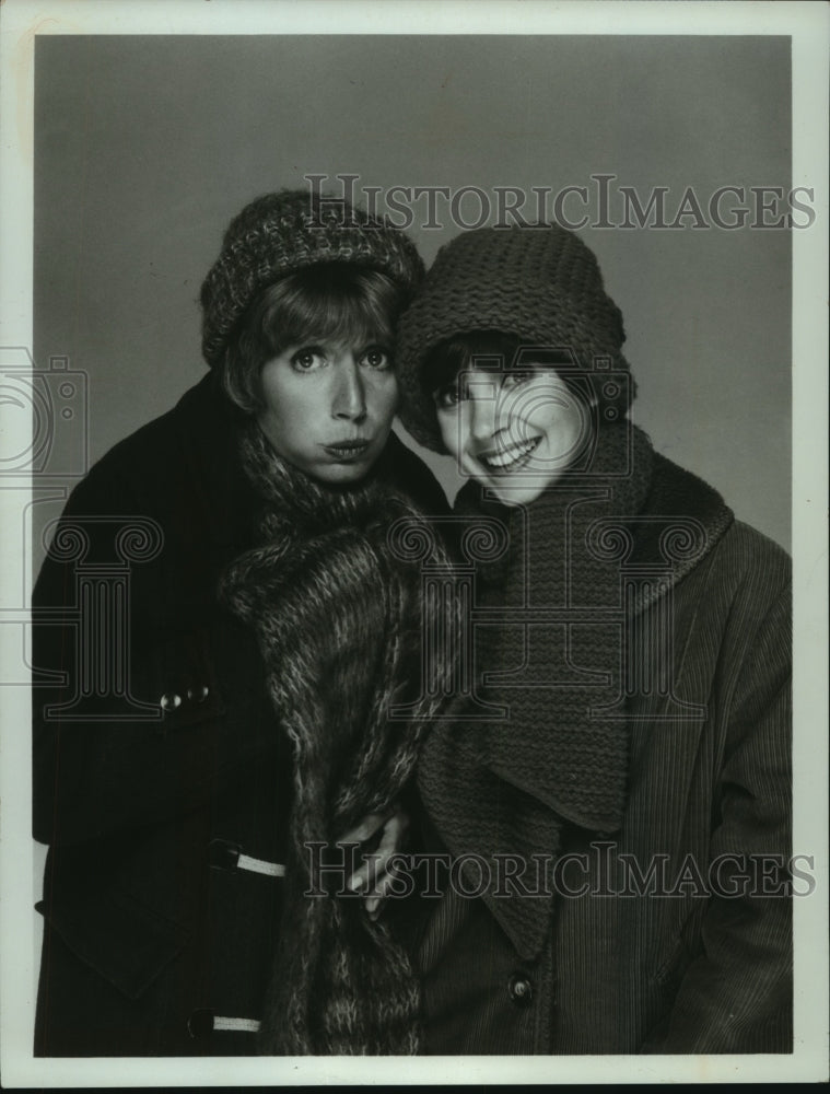 1978, Penny Marshall & Cindy Williams, Stars of "Laverne & Shirley" - Historic Images
