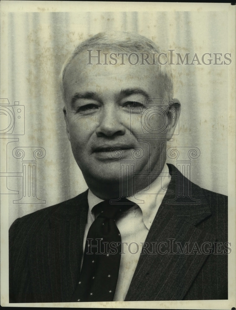 1980 Press Photo CBS Sports Acting President Frank M. Smith Jr. - mjp42117 - Historic Images