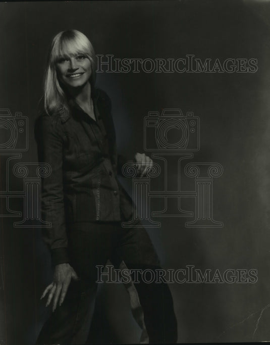 1977 Press Photo Singer Mary Travers - mjp42457-Historic Images