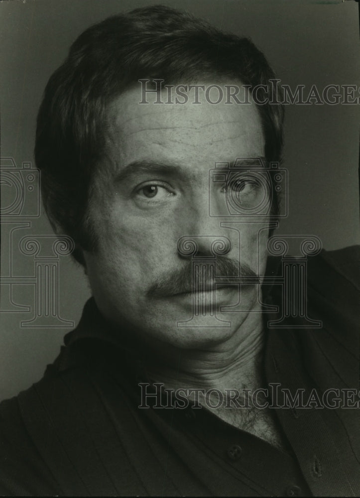 1982, Entertainer Michael Thompson - mjp42462 - Historic Images