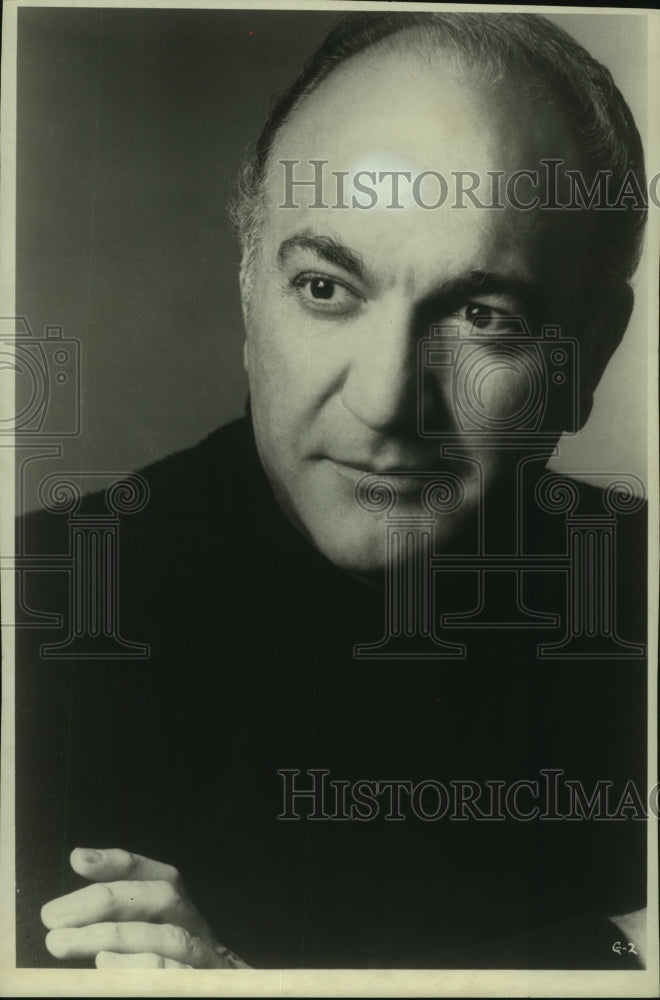 1975, Giorgio Tozzi, Bass-Baritone singer - mjp42501 - Historic Images