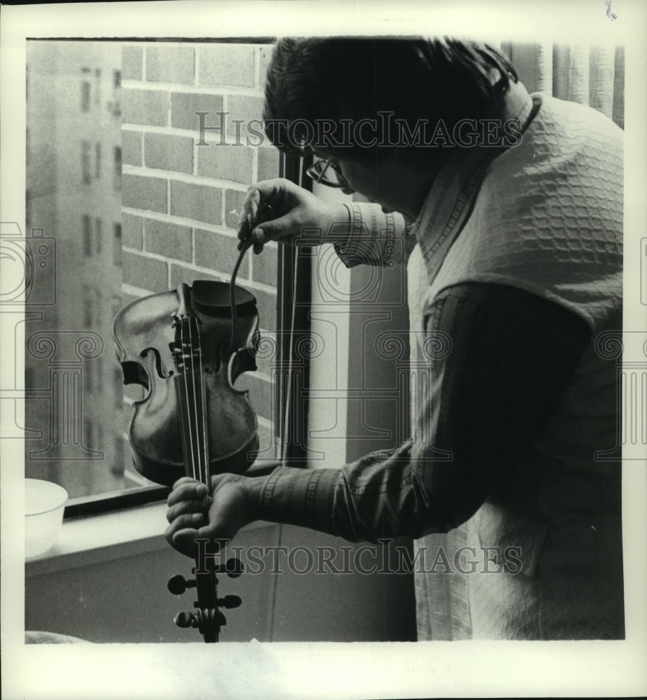 1972, Charles Treger, violinist - mjp42556 - Historic Images