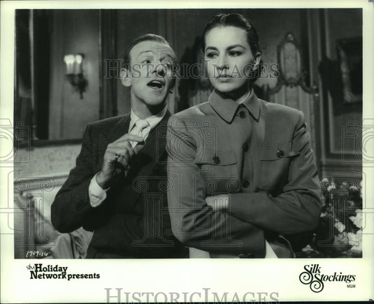 1985 Press Photo Fred Astaire sings to Cyd Charisse in "Silk Stockings" - Historic Images