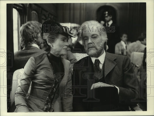 1986, Actor Richard Chamberlain in a scene on a train - mjp42788 - Historic Images
