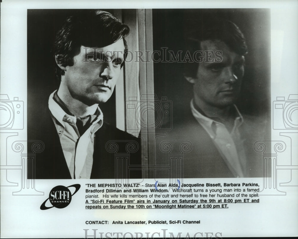1971, Alan Alda stars in "The Mephisto Waltz" on the Sci-Fi Channel - Historic Images
