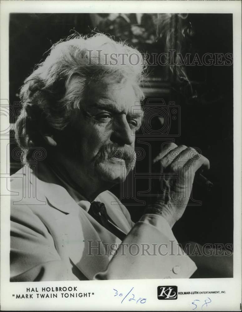 1981 Press Photo Hal Holbrook stars in "Mark Twain Tonight" - mjp43203- Historic Images