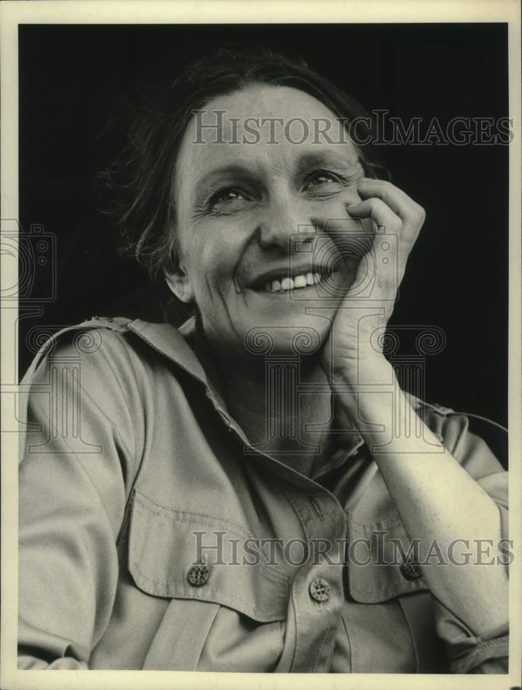 1977 Press Photo Geraldine Page guest stars in &quot;Hawaii Five-O&quot; - mjp43207 - Historic Images