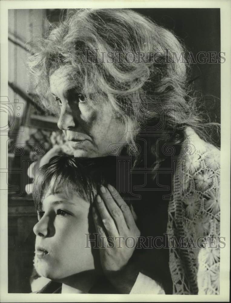 1966 Press Photo Geraldine Page and Donnie Melvin in "A Christmas Memory on ABC - Historic Images