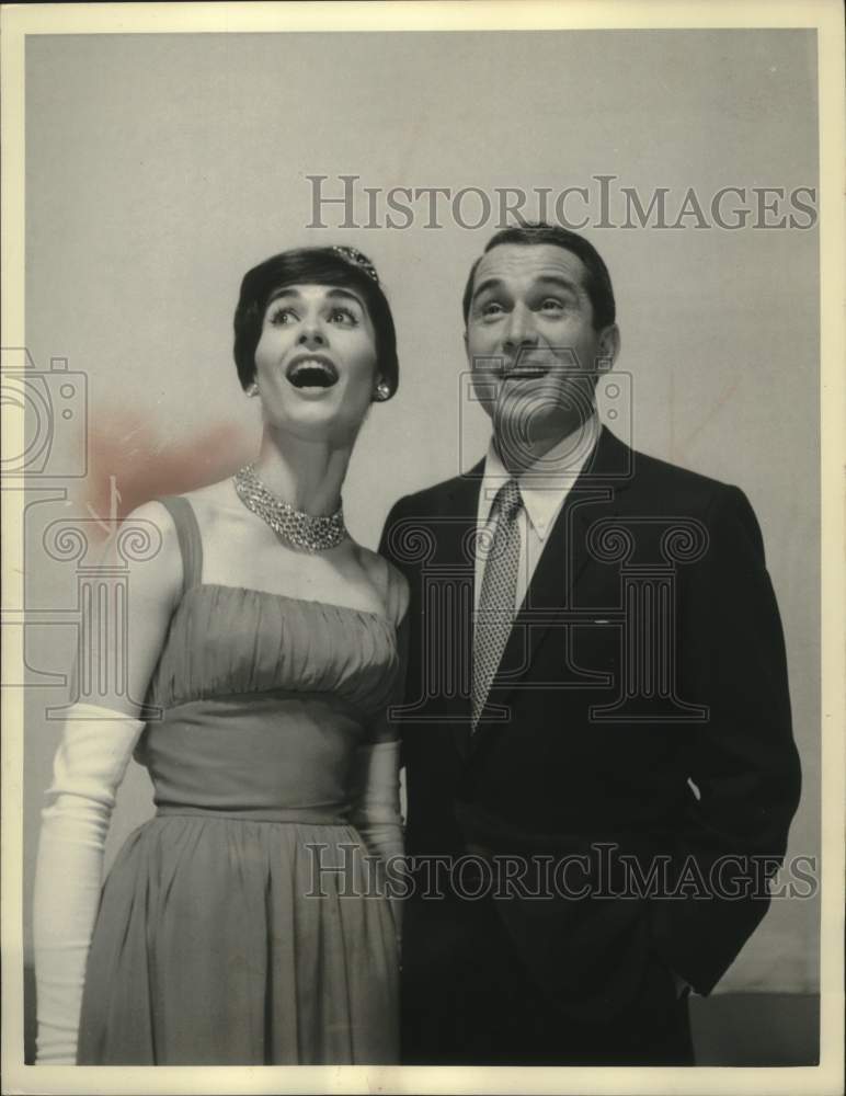1962 Press Photo Carol Lawrence guest stars on Perry Como&#39;s show. - mjp43364 - Historic Images