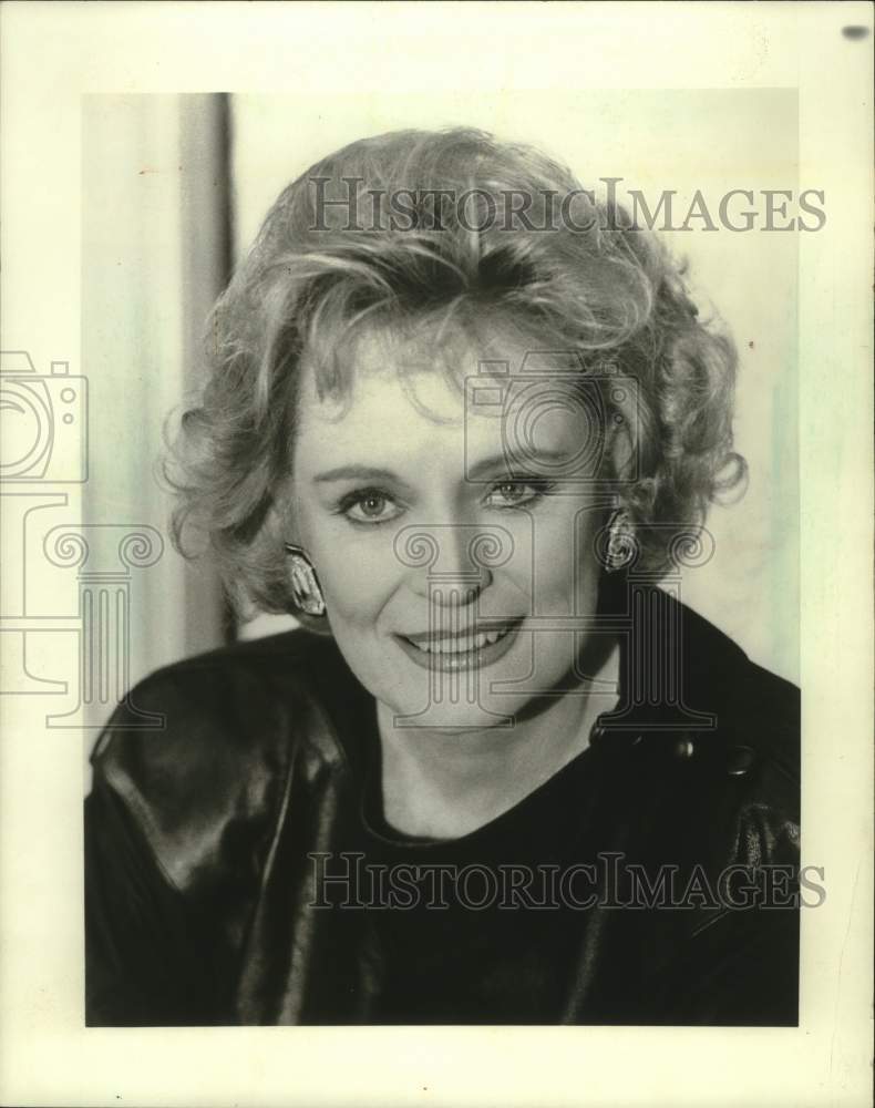 1984 Press Photo Alexis Smith, American actress of the 1940's and 1950's. - Historic Images
