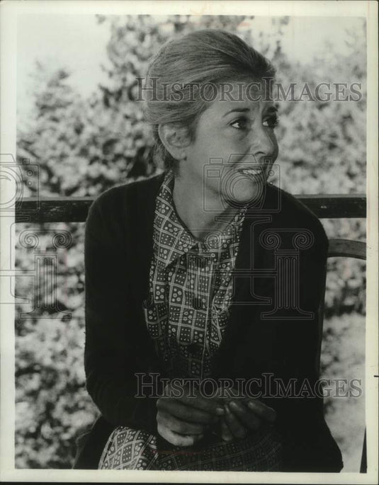 1974 Press Photo Actress Michael Learned who stars on "The Waltons." - mjp43697 - Historic Images