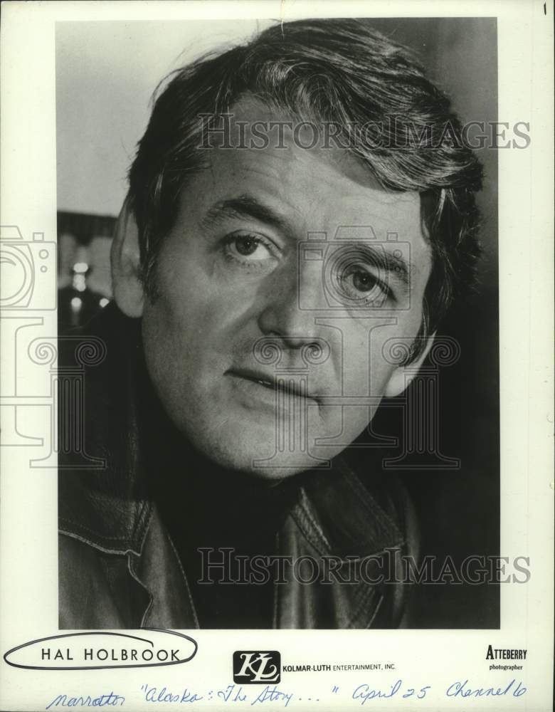 1982 Press Photo Hal Holbrook narrator for "Alaska: The Story..." - mjp43766 - Historic Images