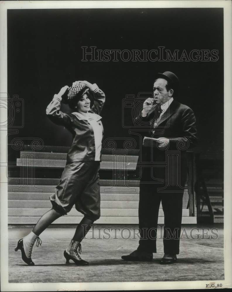 1966 Press Photo Marilyn Michaels in "Look, I'm in Vaudeville" - mjp43800 - Historic Images