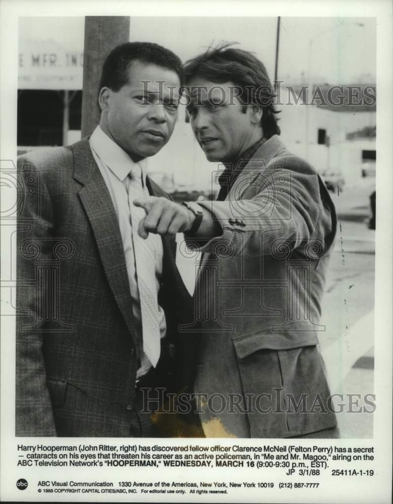 1988, Felton Perry and John Ritter star on ABC&#39;s &quot;Hooperman&quot; series. - Historic Images