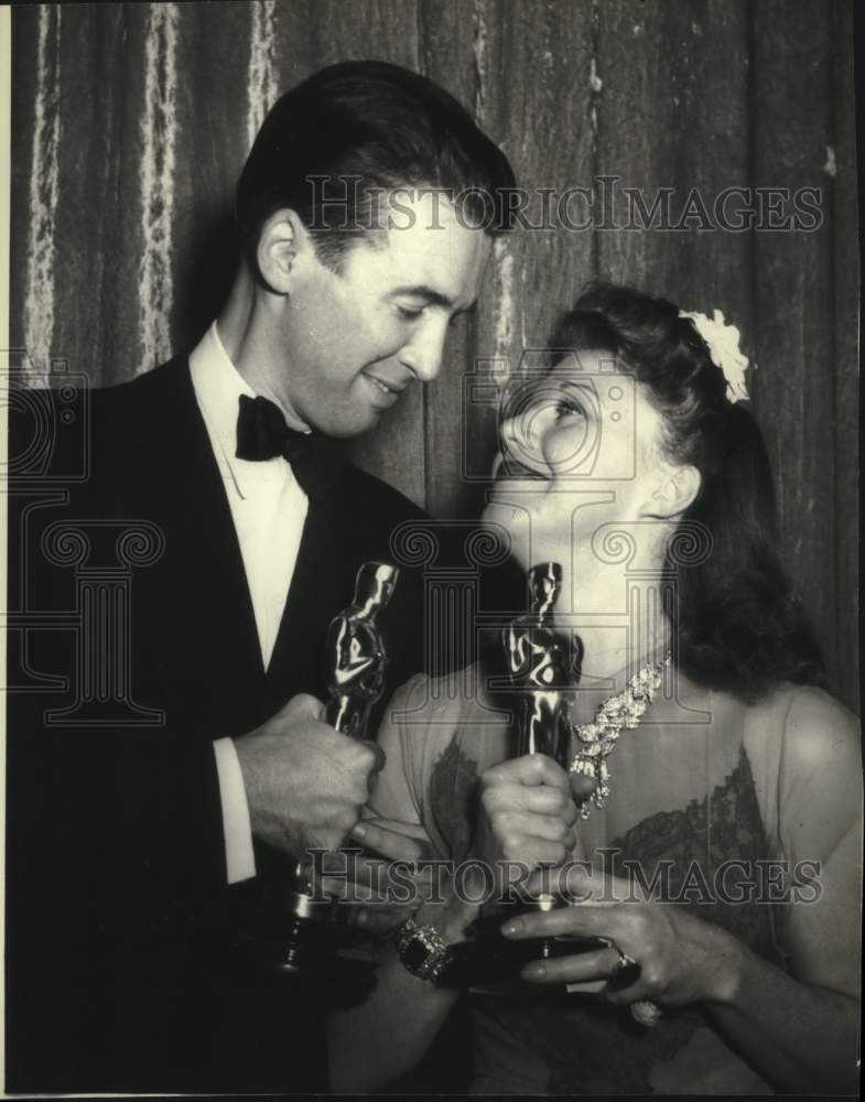 1983 Press Photo Jimmy Stewart and Ginger Rogers win Oscars in 1941 - mjp44138 - Historic Images