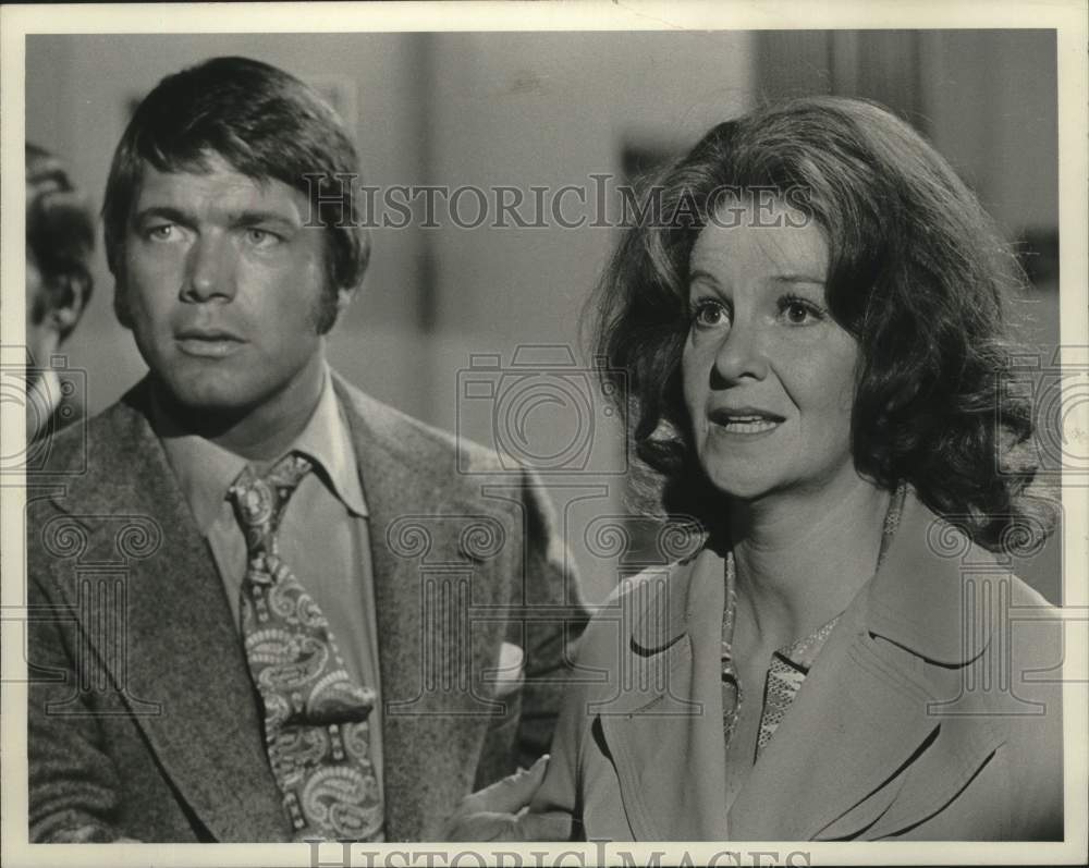 1972, Geraldine Page with Chad Everett - mjp44337 - Historic Images