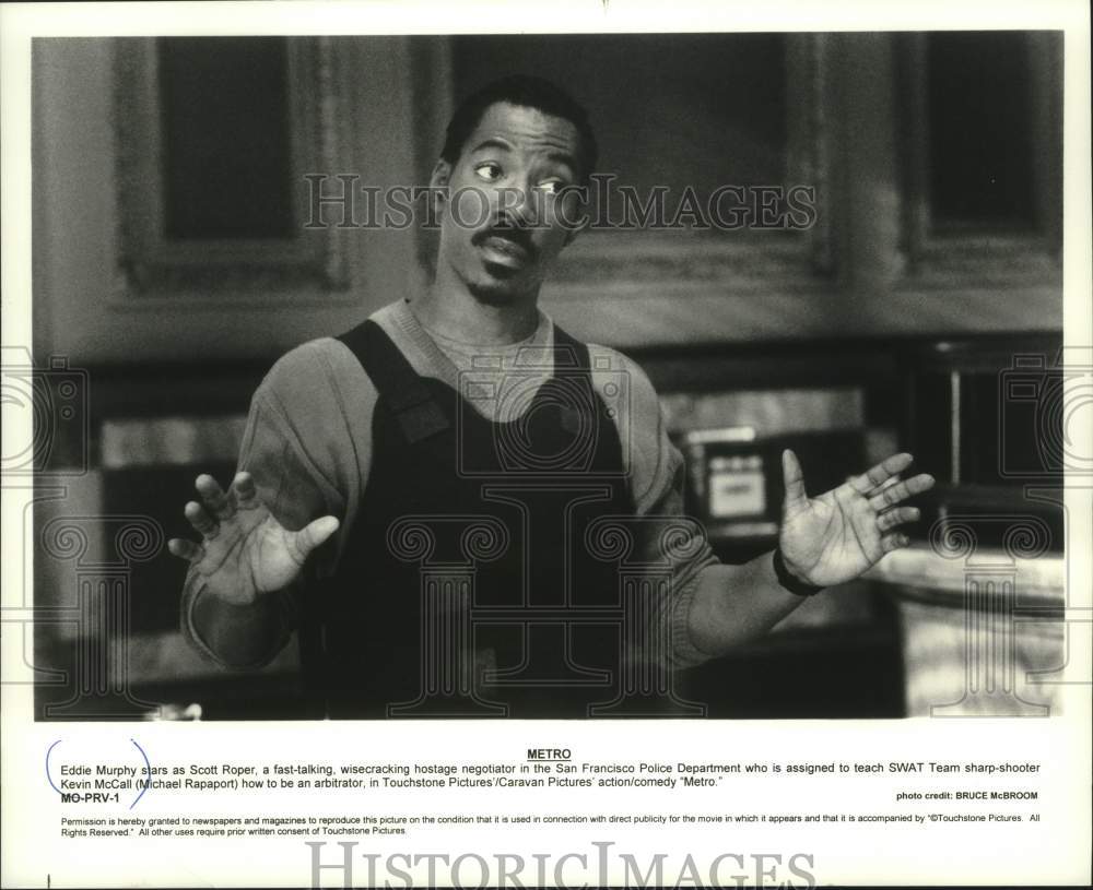 Press Photo Eddie Murphy stars as Scott Roper in the movie Metro - mjp44359 - Historic Images