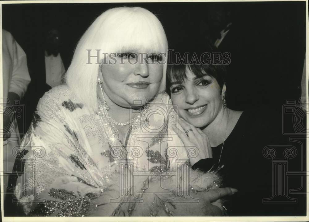 1992 Press Photo Singer Peggy Lee with Liza Minelli in New York - mjp44400 - Historic Images