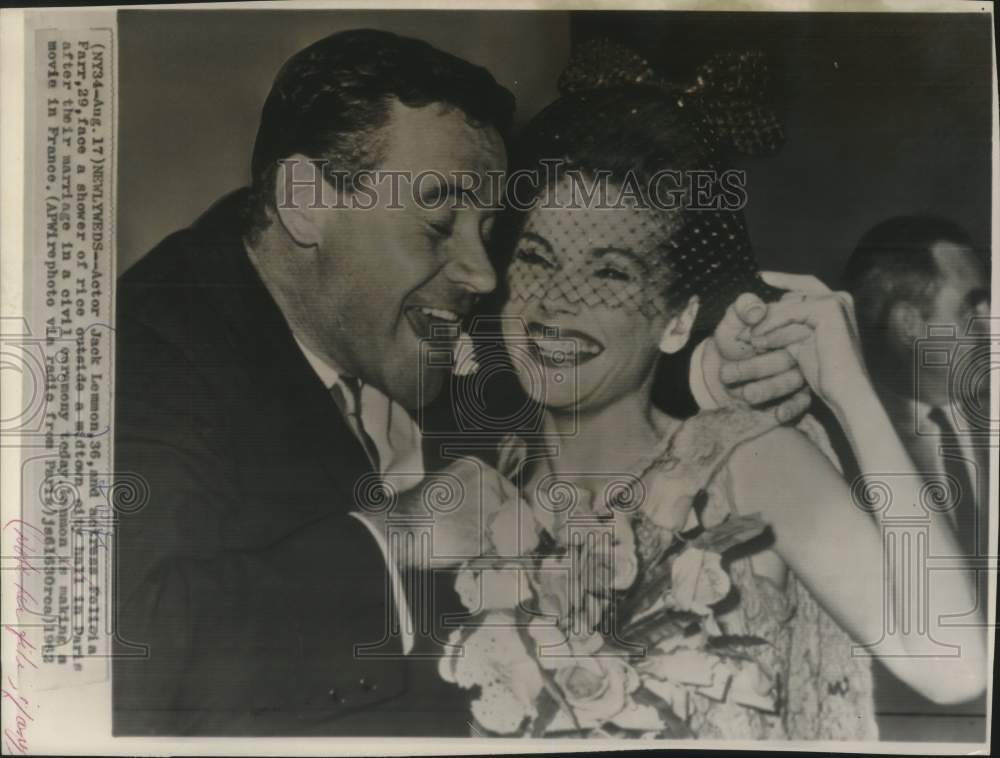 1962 Press Photo Actor Jack Lemmon and Folioia Farr after their wedding-Historic Images