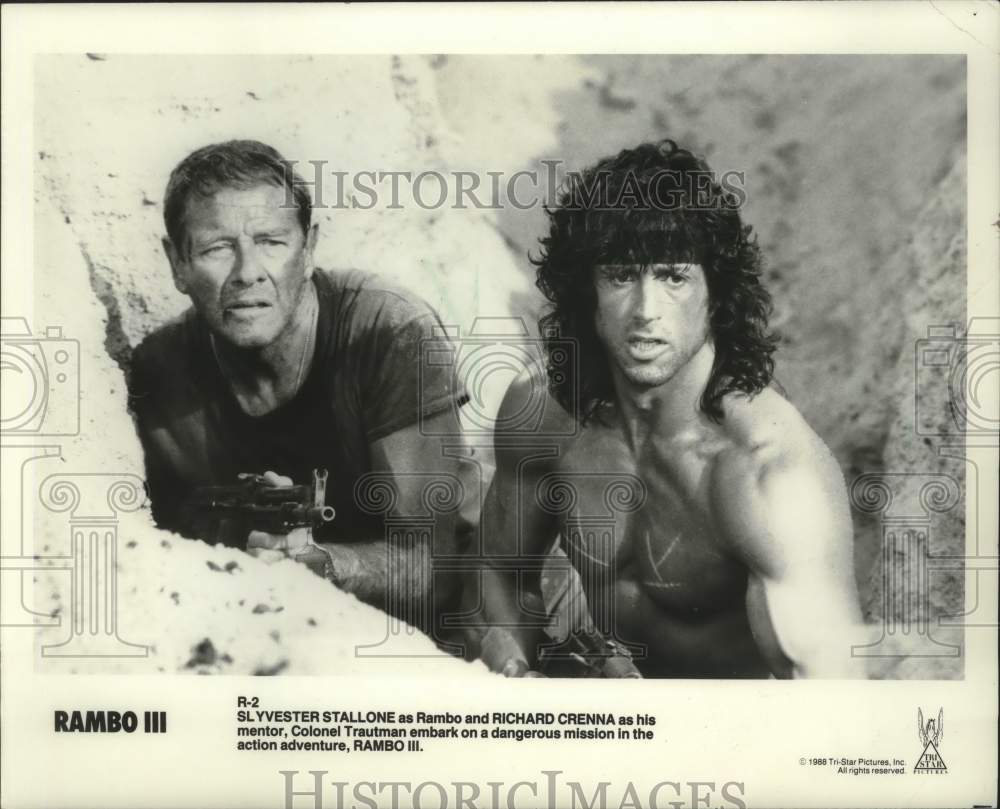 1988 Press Photo Sylvester Stallone and Richard Crenna in scene from Rambo III- Historic Images