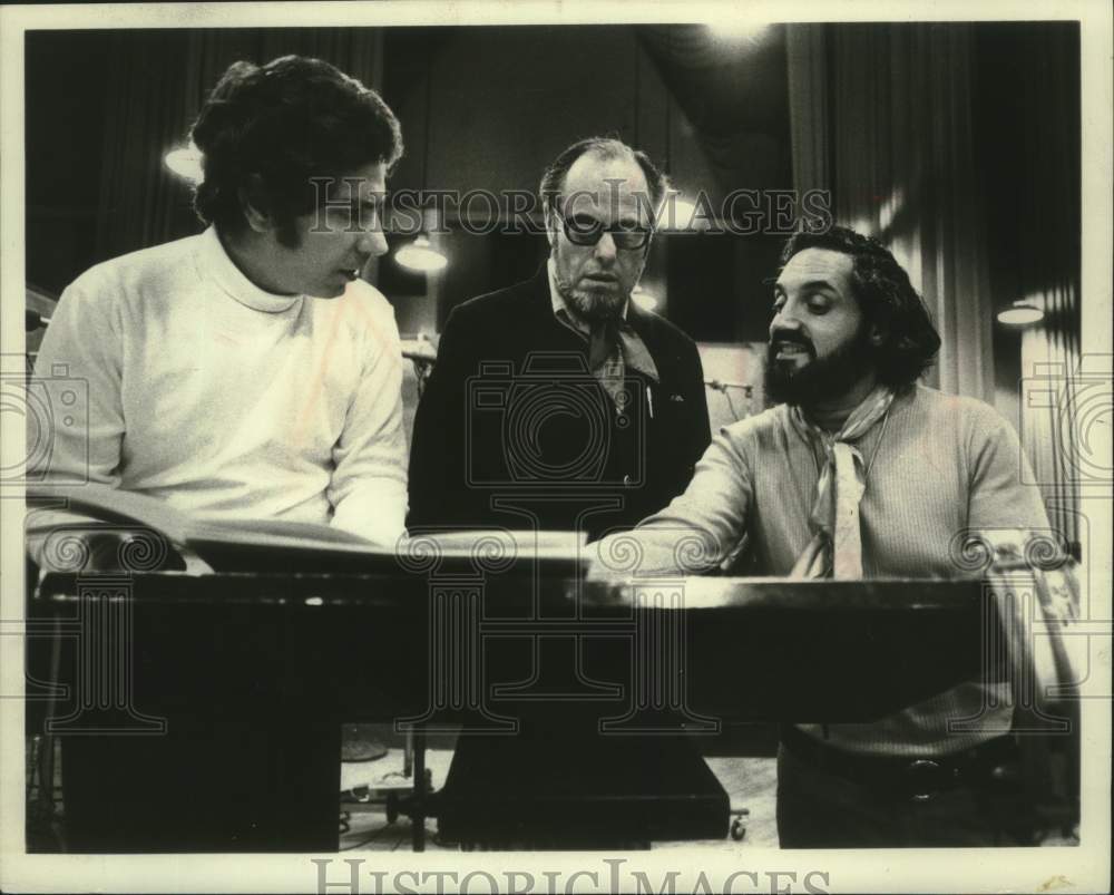 1970 Press Photo Hal Linden stars in the original cast album of The Rothschilds. - Historic Images