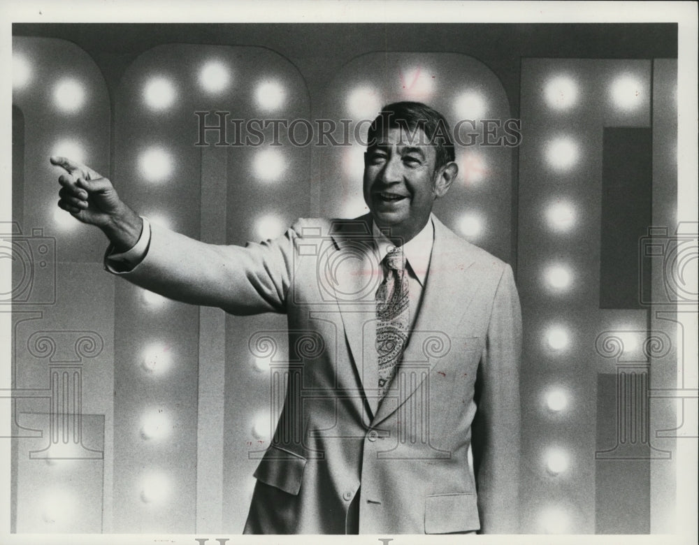 1975 Press Photo Howard Cosell to bring Saturday Night Live series to ABC - Historic Images
