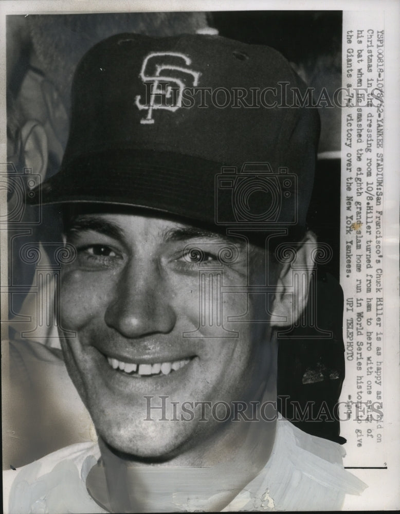 1962 Press Photo Chuck Hiller smiles in dressing room after hitting 8 grand slam - Historic Images