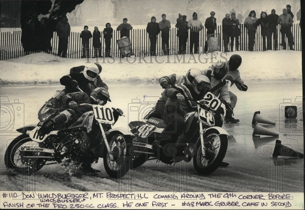 1986 Press Photo No 110 Don Waldbusser rounding fourth corner won the Pro 250. - Historic Images