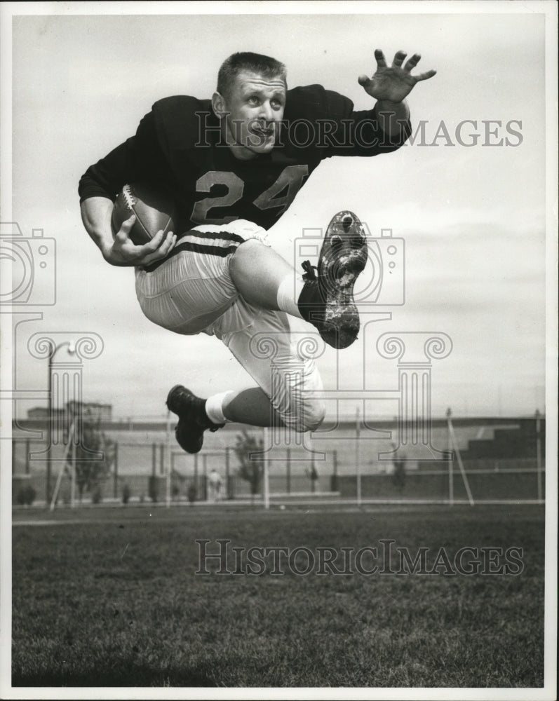 1959 Press Photo Bill Kauth, halfback for University of Minnesota. - mjs04367 - Historic Images